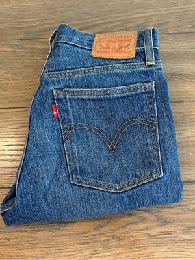 Levi's White Oak Cone Denim Blue Distressed Straight‎ Jeans Size 25